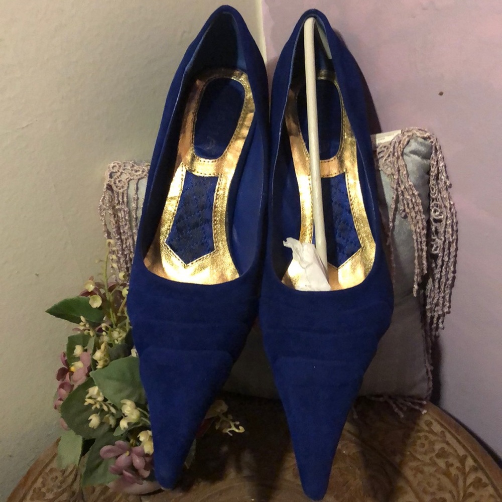 High heel shoes